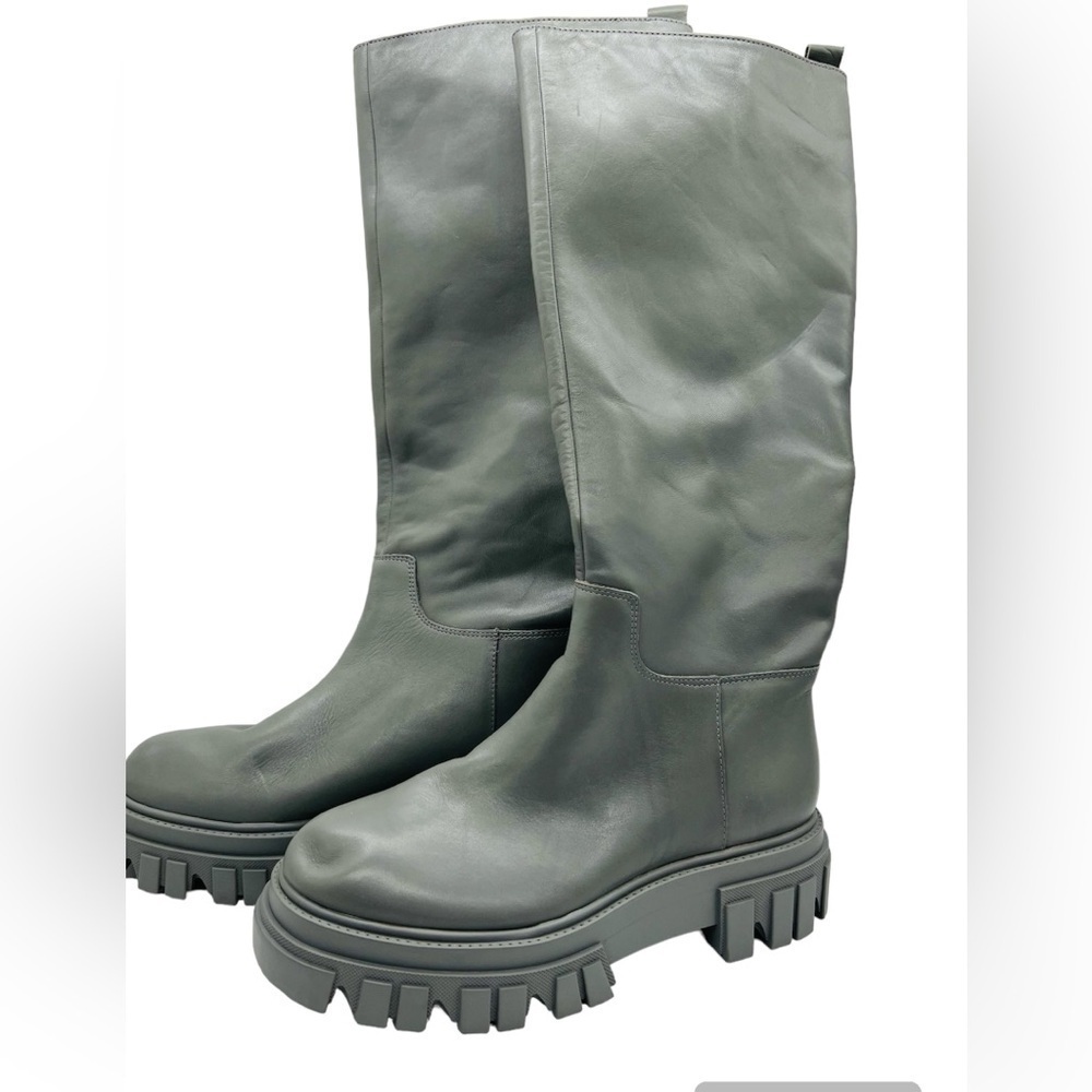 MARC FISHER WOMEN’S BEAUTIFUL TALL GRAY LEATHER PLATFORM MALENA BOOTS SIZE 8.5